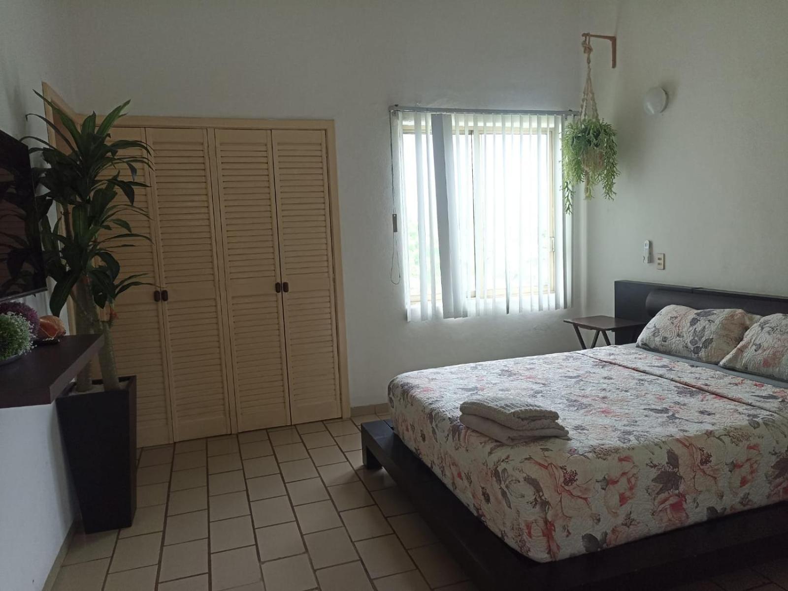 מנסניו Beautiful Apartment With Pool, Tennis Court מראה חיצוני תמונה