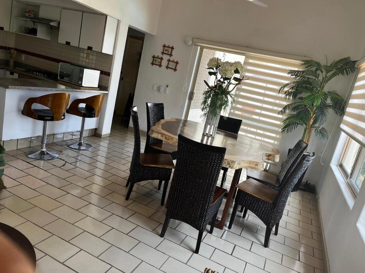 מנסניו Beautiful Apartment With Pool, Tennis Court מראה חיצוני תמונה